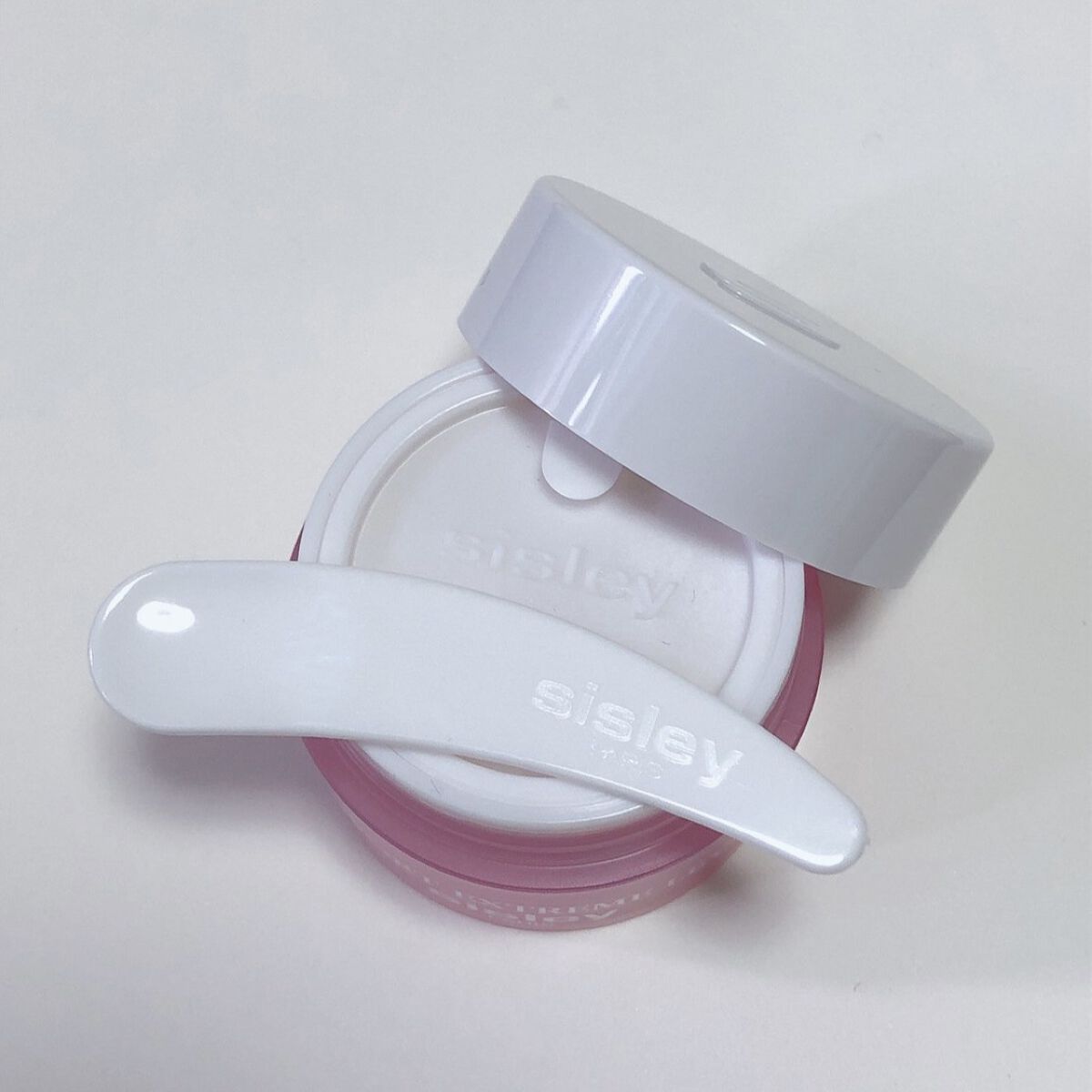 シスレー バーム コンフォールのクチコミ「#シスレー #sisley #SISLEY #バームコンフォール

シスレーの水を一滴も使って.....」（2枚目）