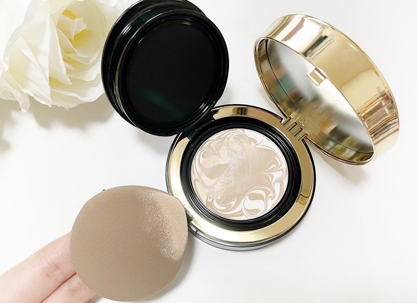 SIGNATURE ESSENCE COVER PACT /AGE20’s/クリーム・エマルジョンファンデーションを使ったクチコミ(4枚目)