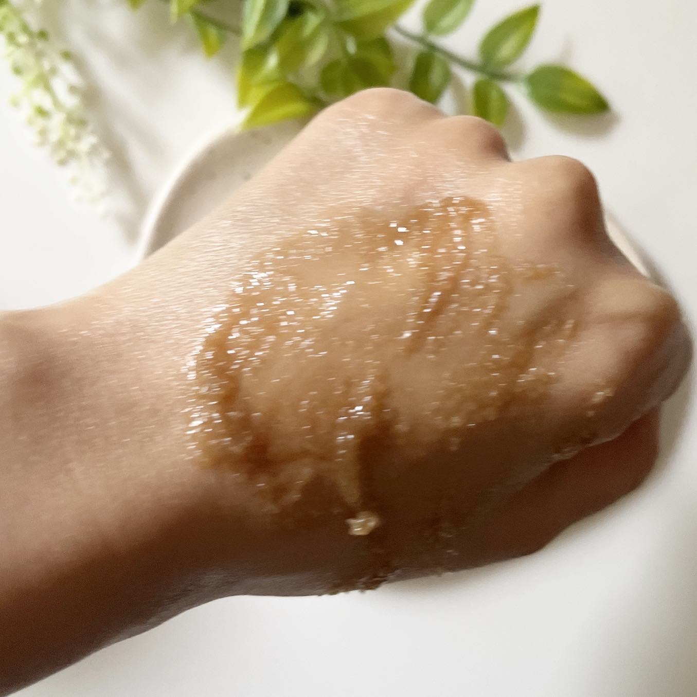 SKINFOOD ブラックシュガー パーフェクト エッセンシャル スクラブ2Xのクチコミ「▶ブラックシュガー パーフェクト エッセンシャル スクラブ 2X

スキンフードで一番の人気商.....」（2枚目）