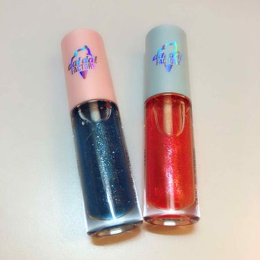 ペリペラ 
ダルダルファクトリーコレクションより
ぎっしりキラキララメの入ったリップグロス💄✨

シュガーリップグリッター
01 スペースブルー
02 オレンジスプリンクル


安定のパケ買い！
ラメ好