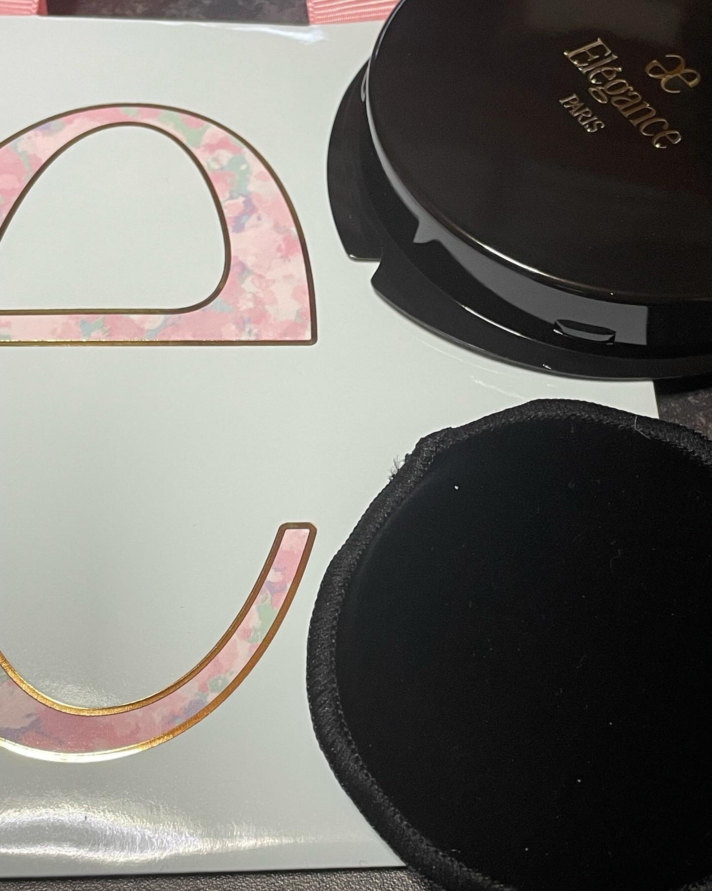 エレガンス ラ プードル オートニュアンス リクスィーズ/Elégance/プレストパウダーを使ったクチコミ(2枚目)