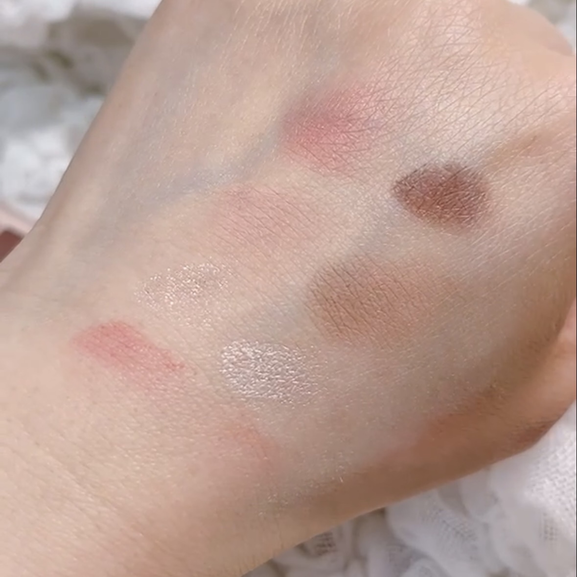 ウォンジョンヨ Ｗ デイリームードアップパレット  04 クライローズ/Wonjungyo/アイシャドウパレットを使ったクチコミ（3枚目）