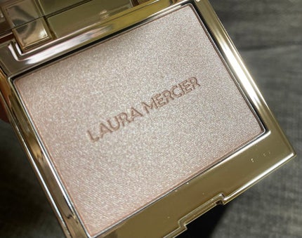 ローズグロウ イルミネーター /ローラ メルシエ/プレストパウダーを使ったクチコミ(2枚目)