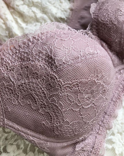 ð¥ð¢ð¬ð.ðððð çŸå®¹ã©ã€ã¿ãŒ on LIPS ã..AtelierUNOïŒã¢ããªãšãŠãŒãïŒAGELESSNIG..ãïŒ4æç®ïŒ