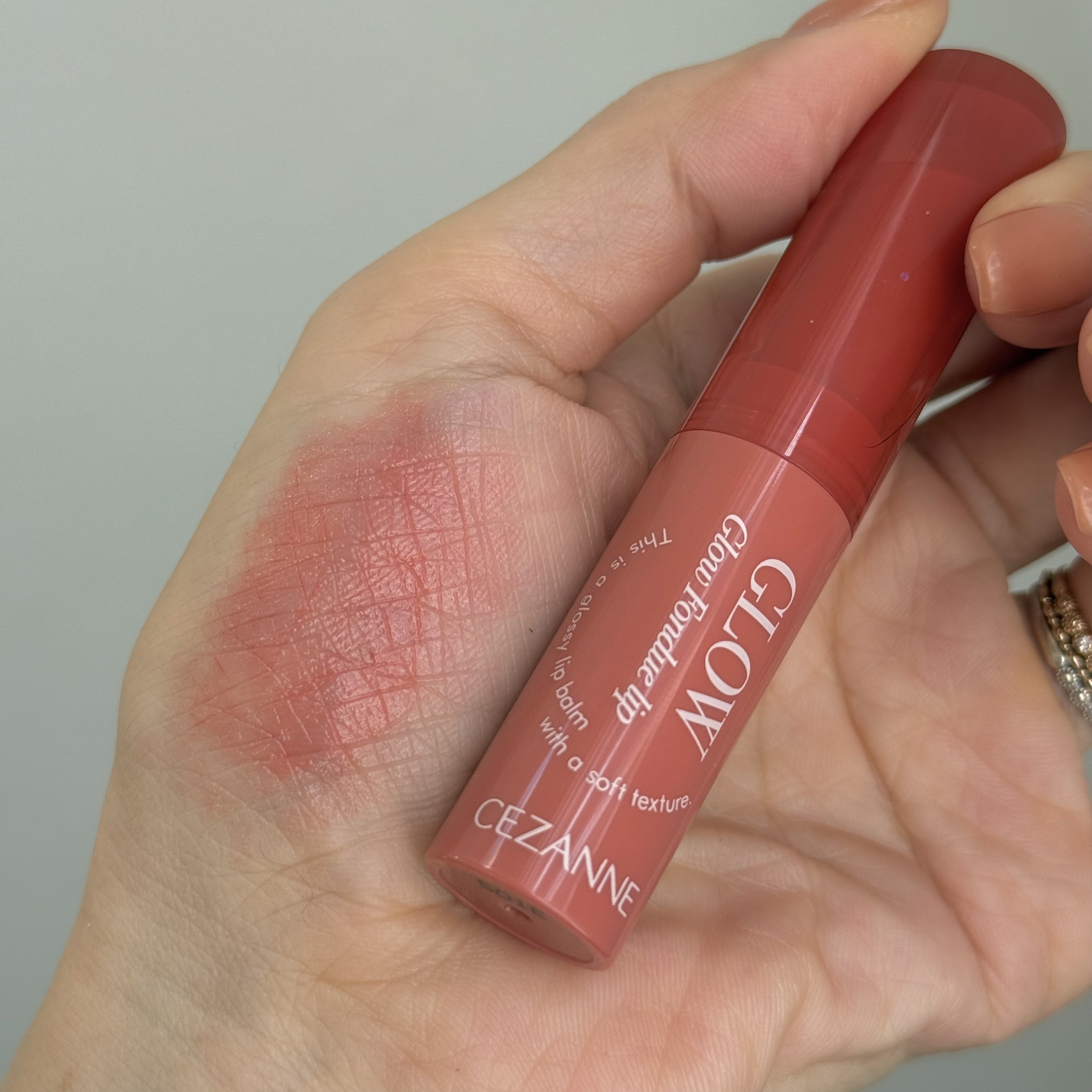 グロウフォンデュリップ/CEZANNE/口紅・グロス・リップライナー・リップケアを使ったクチコミ（2枚目）