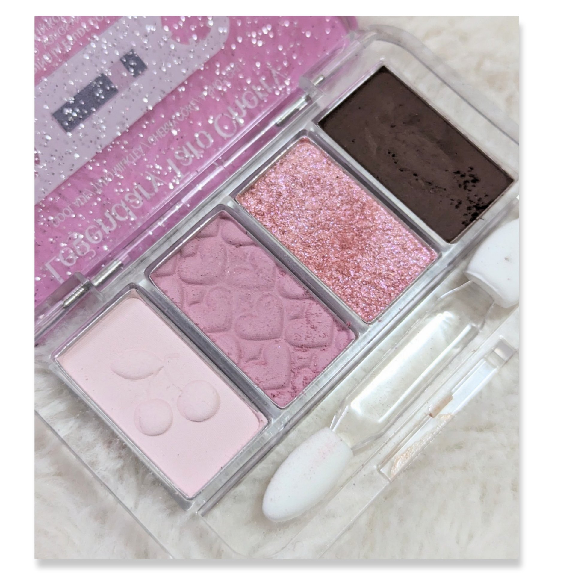 プレイカラーアイズミニ　リプレイコレクション レジェンダリーチェリー/ETUDE/アイシャドウパレットを使ったクチコミ（3枚目）