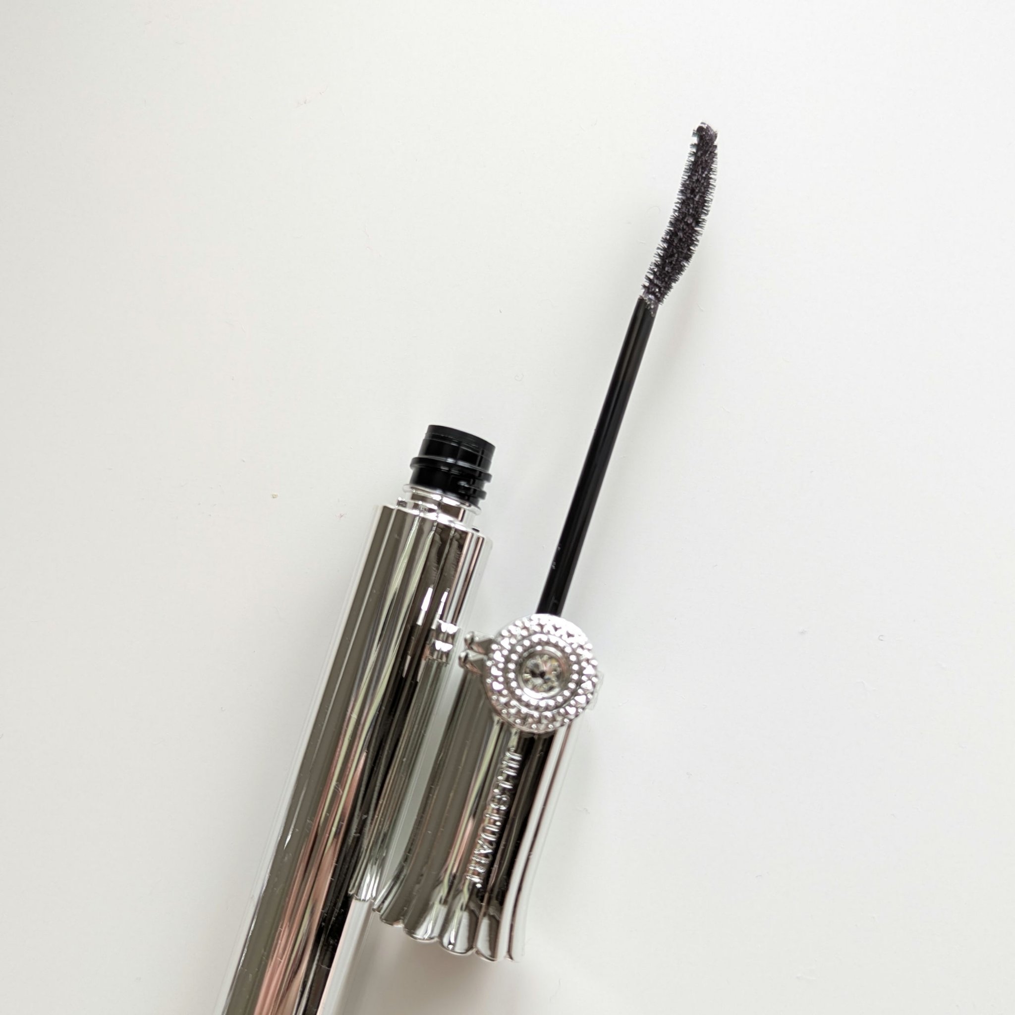 ジルスチュアート ブルーミングラッシュ　ニュアンスカーラー 17 snowy gray（限定）/JILL STUART/マスカラを使ったクチコミ（2枚目）