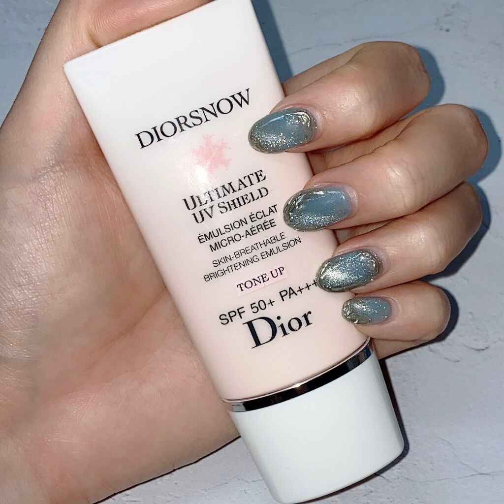 【旧】スノー UVシールド トーンアップ 50+/Dior/日焼け止めミルクを使ったクチコミ(2枚目)