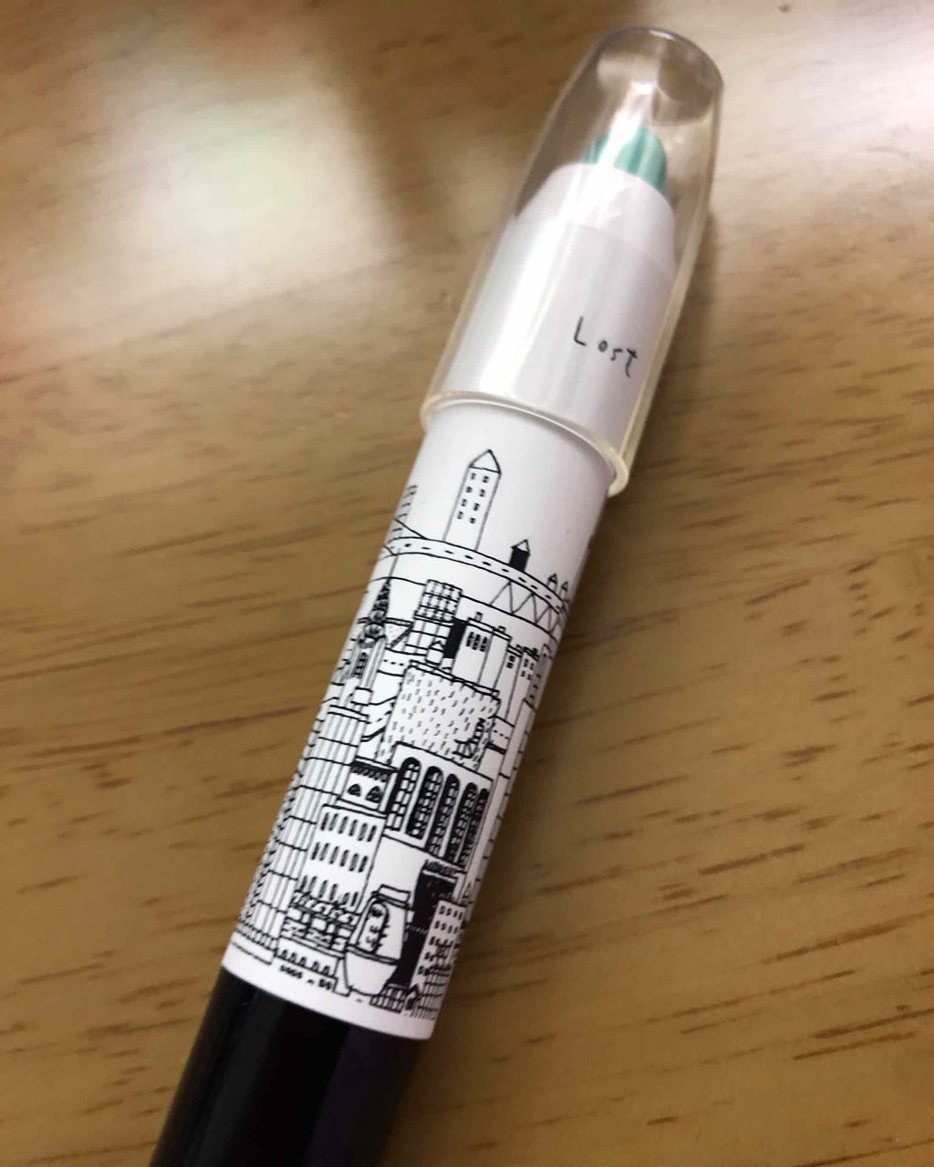 ダイノープラッツ ロスト アイデンティティー/too cool for school/口紅を使ったクチコミ(1枚目)