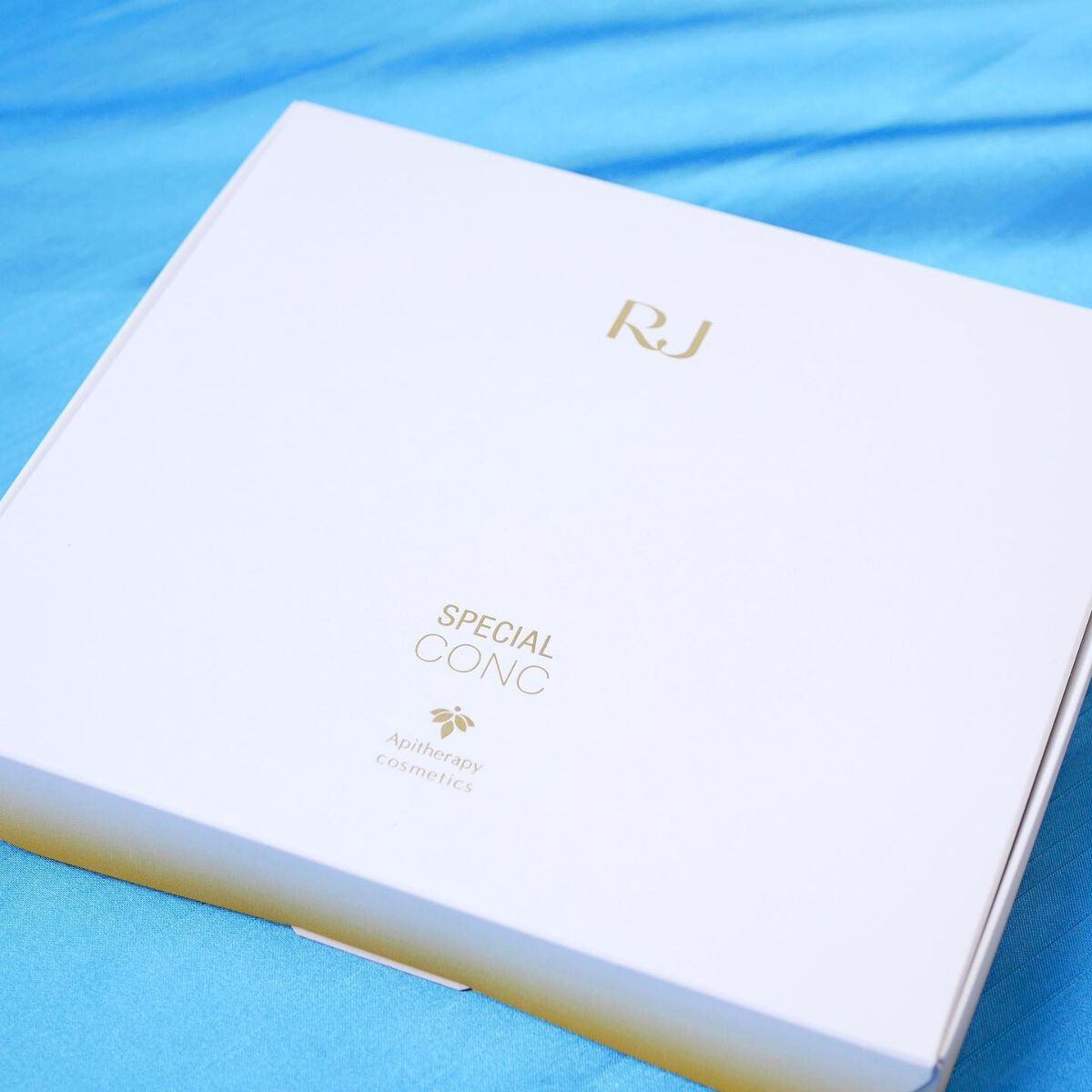 RJスペシャルコンク/アピセラピーコスメティクス/美容液を使ったクチコミ(10枚目)