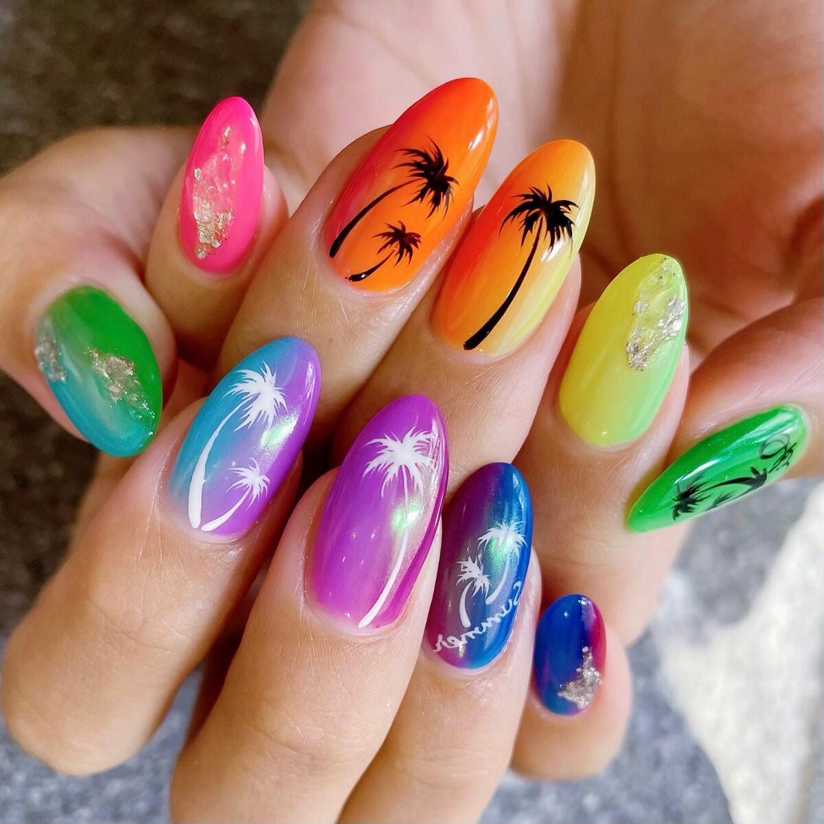 AYA on LIPS 「ネイルデザインを考える時の参考に♪夏ネイル集めてみました🌴──..」(5枚目)