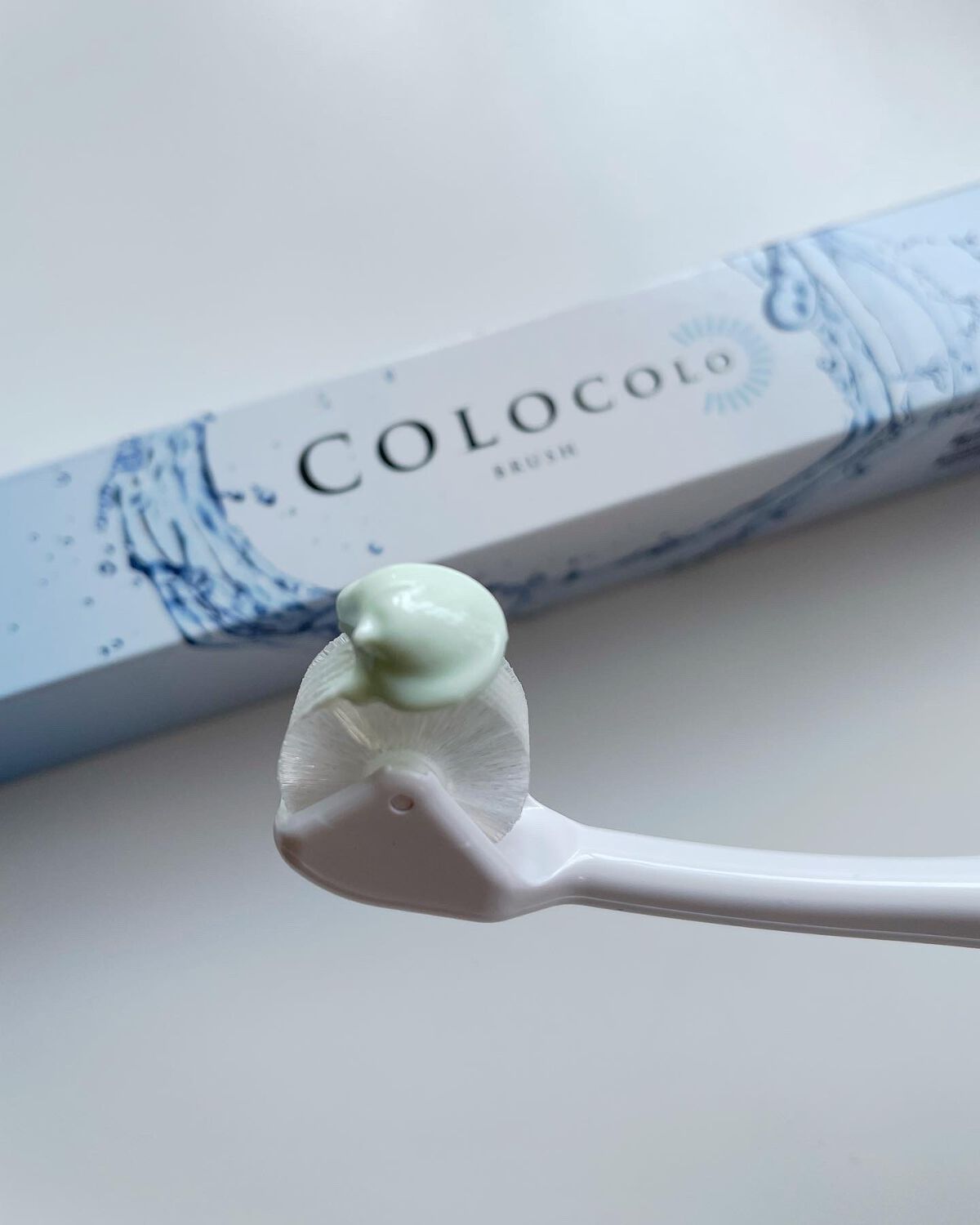 まる on LIPS 「コロコロブラシ🪥タイヤの様な形の歯ブラシです😀普通に磨いてOK..」(3枚目)