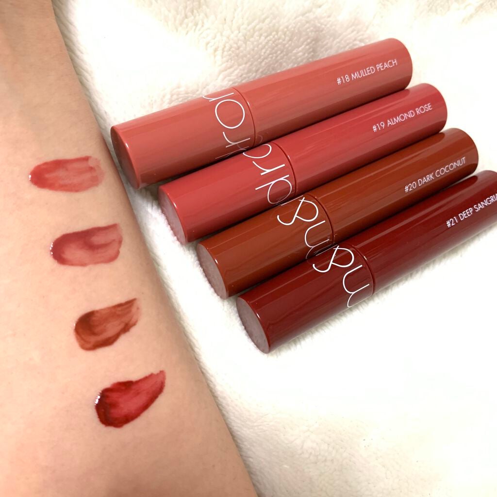 ジューシーラスティングティント/rom&nd/リップティントを使ったクチコミ(2枚目)