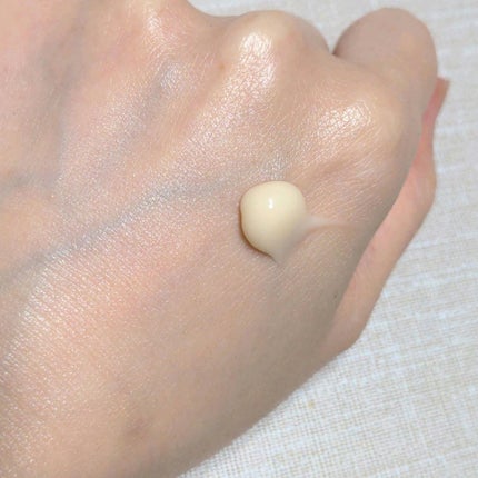 CLARINS ファーミング EX デイ クリーム SP オールスキンのクチコミ「クラランスの高級デイクリームです。
コフレに入っていたものです🎁
ナイトクリームと比べてすこ.....」(3枚目)