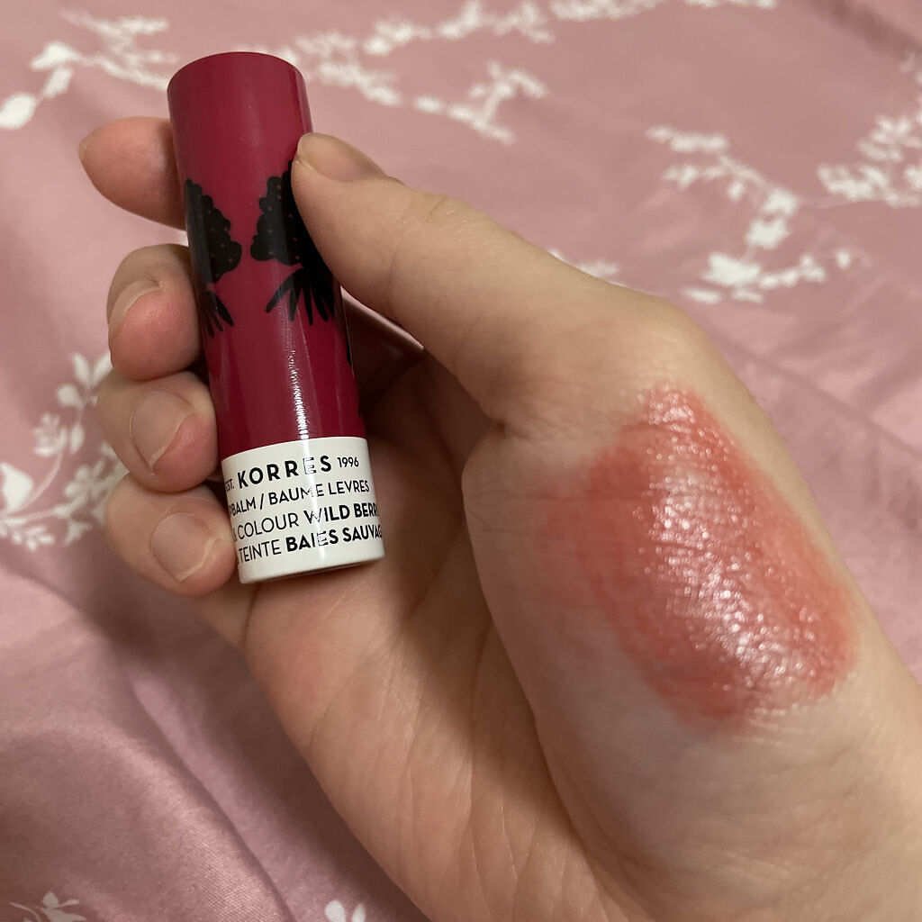 リップバームスティック ワイルドベリー/KORRES/リップケアを使ったクチコミ（2枚目）