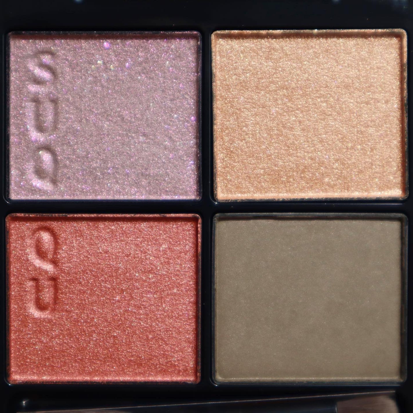 シグニチャー カラー アイズ/SUQQU/アイシャドウパレットを使ったクチコミ(5枚目)