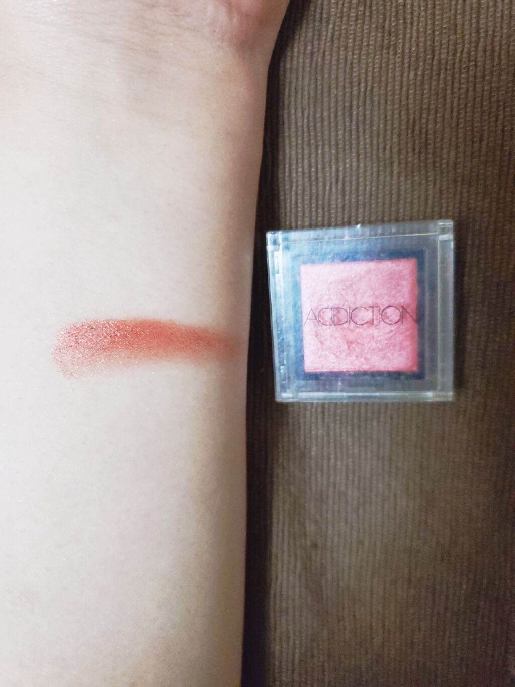 アディクション ザ アイシャドウ/ADDICTION/単色アイシャドウを使ったクチコミ(4枚目)