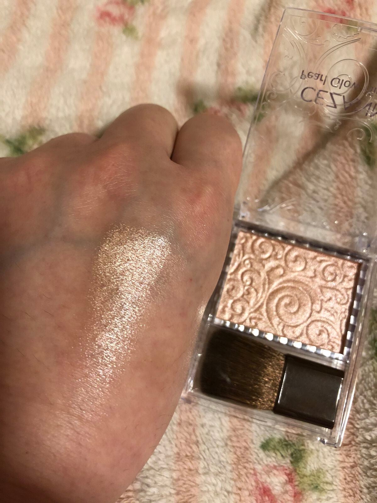 パールグロウハイライト/CEZANNE/パウダーハイライトを使ったクチコミ(2枚目)