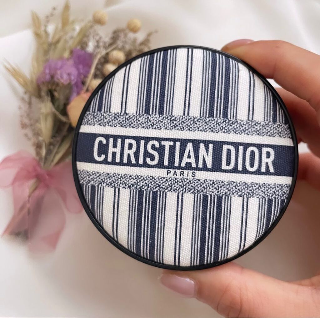 ディオールスキン フォーエヴァー グロウ クッション/Dior/クッションファンデーションを使ったクチコミ（1枚目）