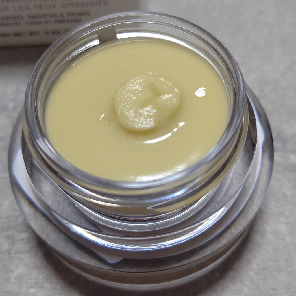 BOBBI BROWN ビタエンリッチド アイ ベースのクチコミ「BOBBI BROWN ビタエンリッチド アイ ベース アイクリーム

柑橘系の香り？がほんの.....」（2枚目）