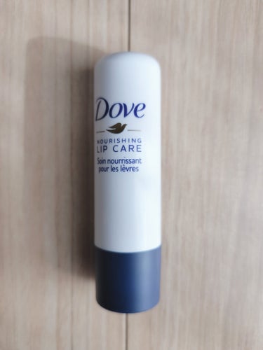 
Dove
リップバーム エッセンシャル


使い切りました！


Doveはボディソープや洗顔が好きで良く使いますが
リップは初めて！


香りは甘い香りでちょっと強め…


保湿力はまあまあでした
