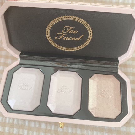 ~ダイヤモンドライト シリーズ~ マルチユース ハイライター トリオ/Too Faced/パウダーハイライトを使ったクチコミ(1枚目)