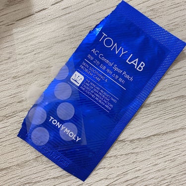 TONYMOLY トニーラボ ACコントロール スポット パッチのクチコミ「TONYMOLYのニキビパッチ✨
トニーラボ ACコントロール スポットパッチ

薄くて平たい.....」（1枚目）