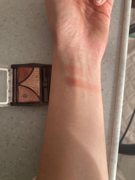 ジューシーピュアアイズ/キャンメイク/アイシャドウパレットを使ったクチコミ(2枚目)