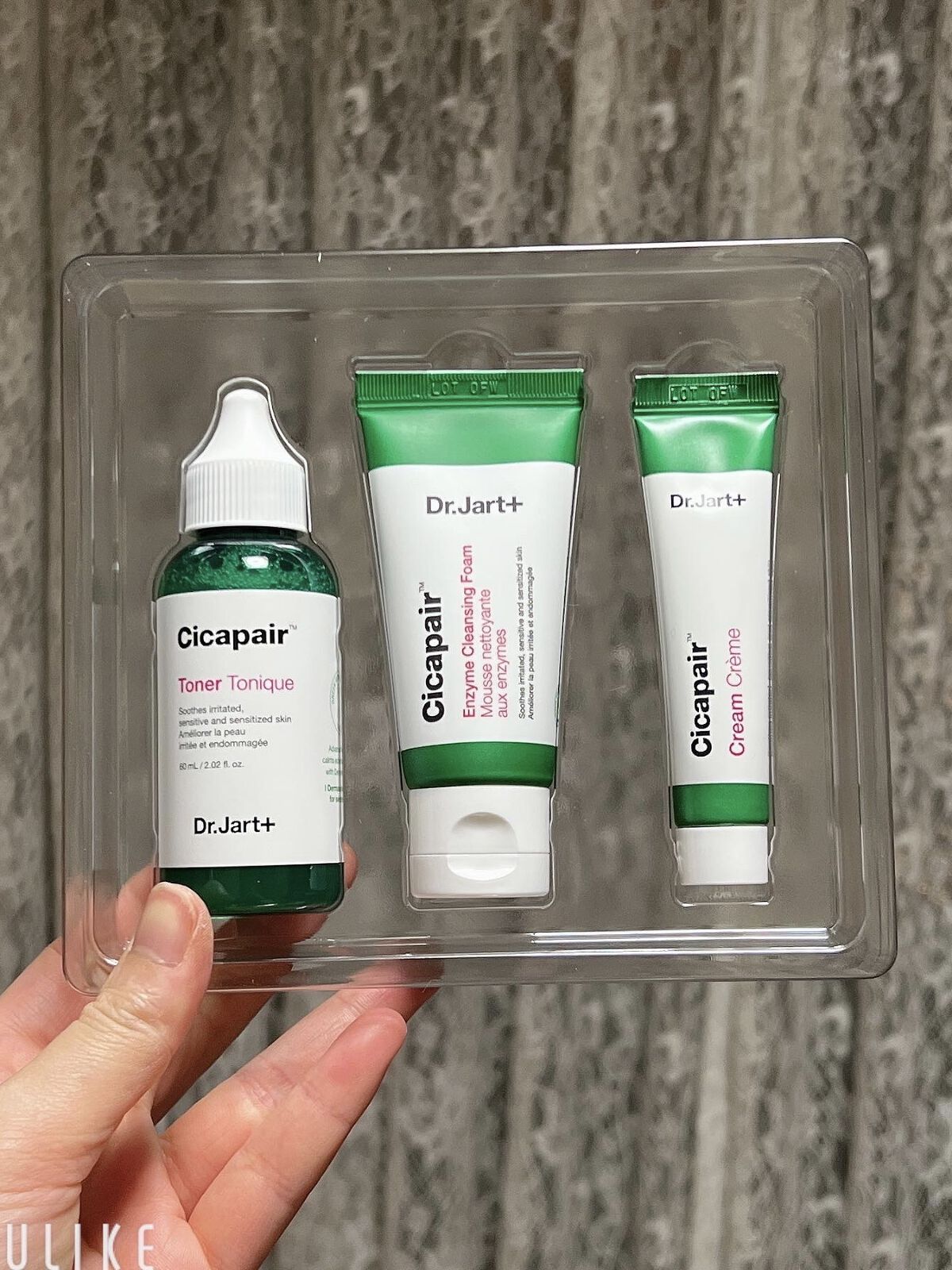 宝島社 Dr.Jart+ シカペア Special Bookのクチコミ「#Dr.Jart＋ のムック本見つけたぁ✨
やっぱDr.Jart＋良いわ✨
肌が滑らかになる❤.....」（3枚目）