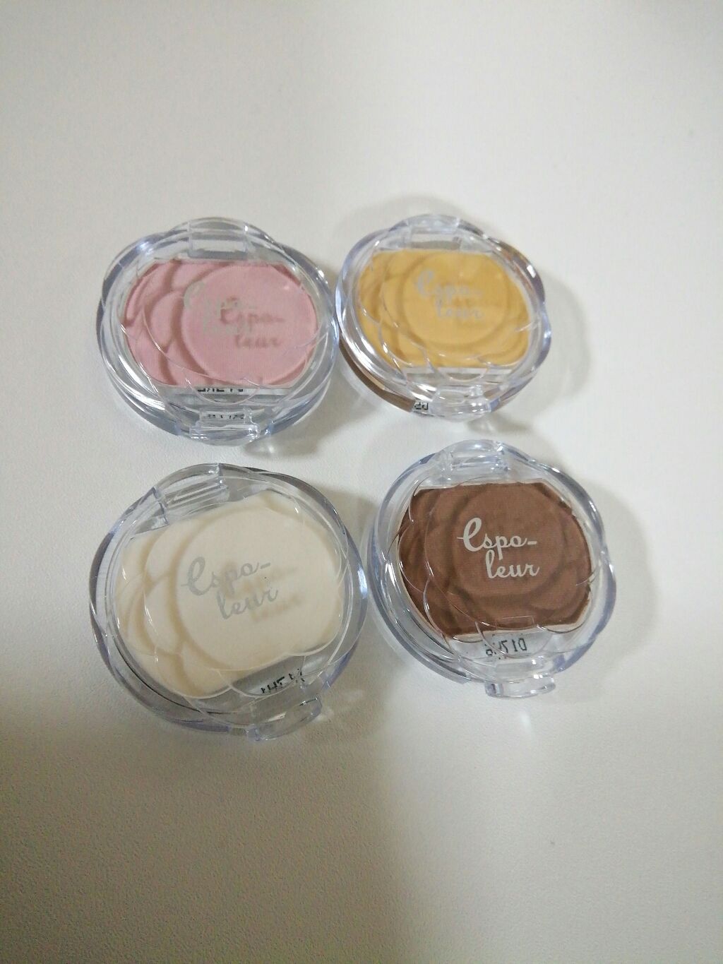 エスポルール クリームアイシャドウ ホワイト/エスポルール/ジェル・クリームアイシャドウを使ったクチコミ（1枚目）