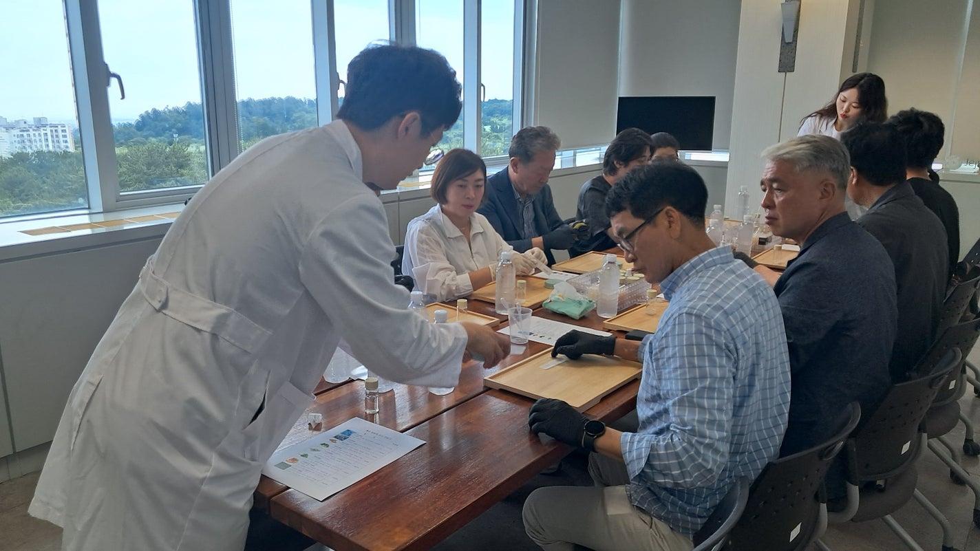 jejuon_official on LIPS ãð¿èªç¶ã®æµã¿ãäœéšãããïŒãã§ãžã¥ãªã³æ¬ç€Ÿã§æäœãå€©ç¶æåç³é¹ž..ãïŒ2æç®ïŒ