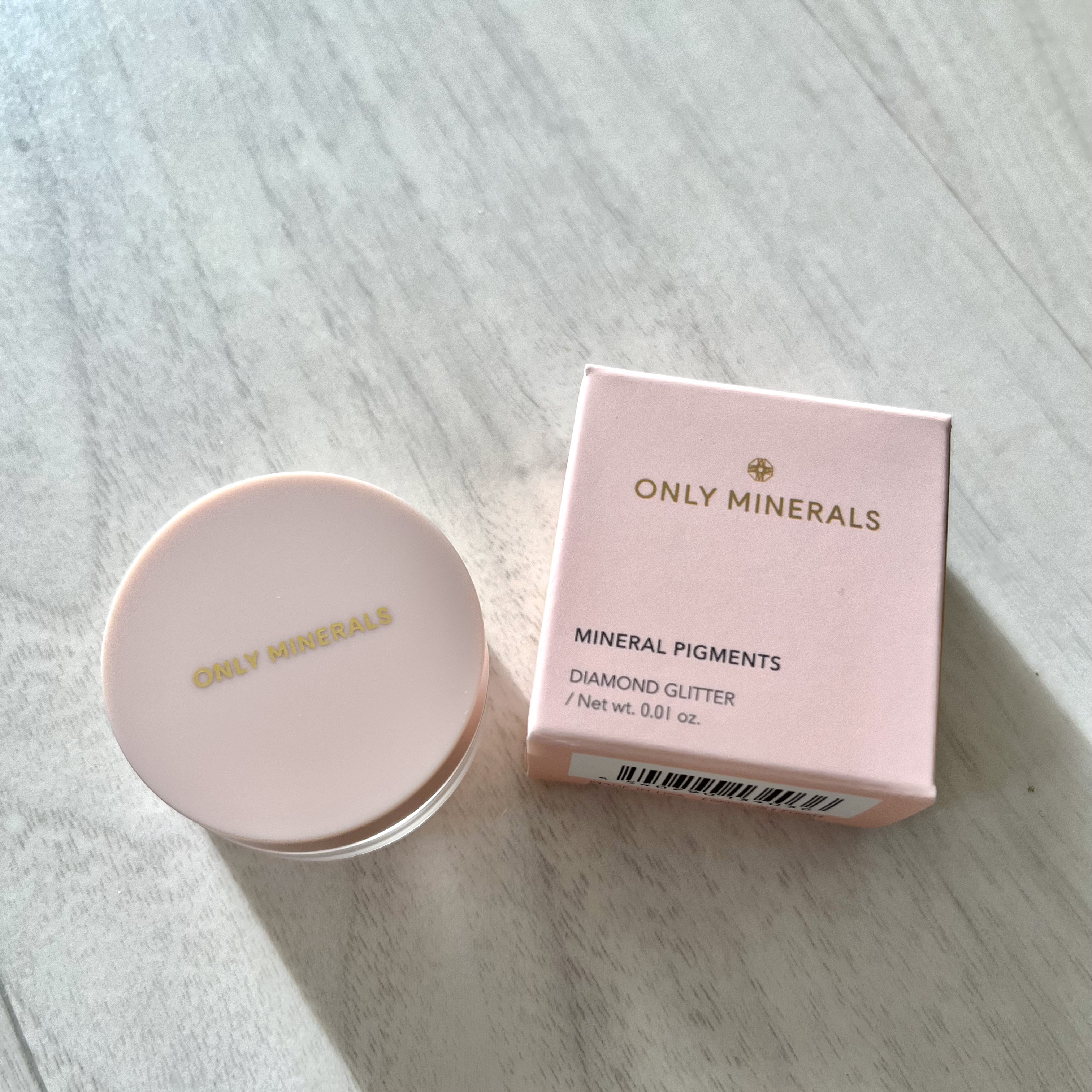 ONLY MINERALS ミネラルピグメントのクチコミ「
オンリーミネラル
ミネラルピグメント

05ダイヤモンドグリッター


──────────.....」（1枚目）