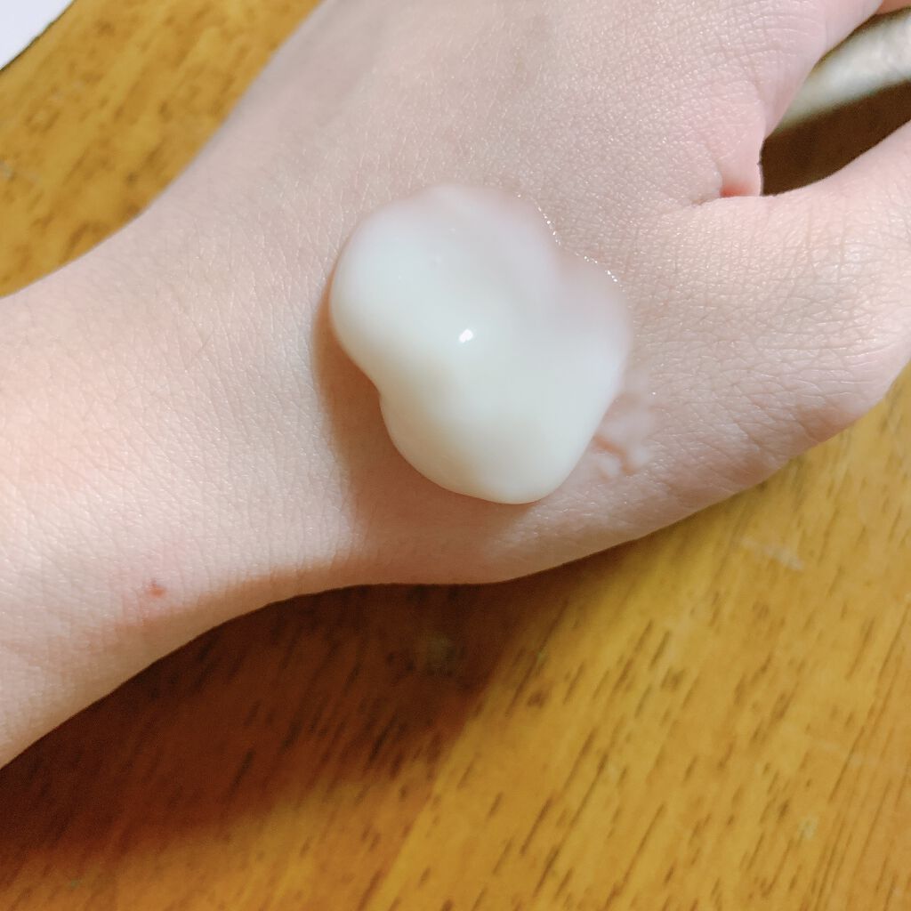 イグニス イオ リッチ ピューレ/IGNIS/美容液を使ったクチコミ(2枚目)