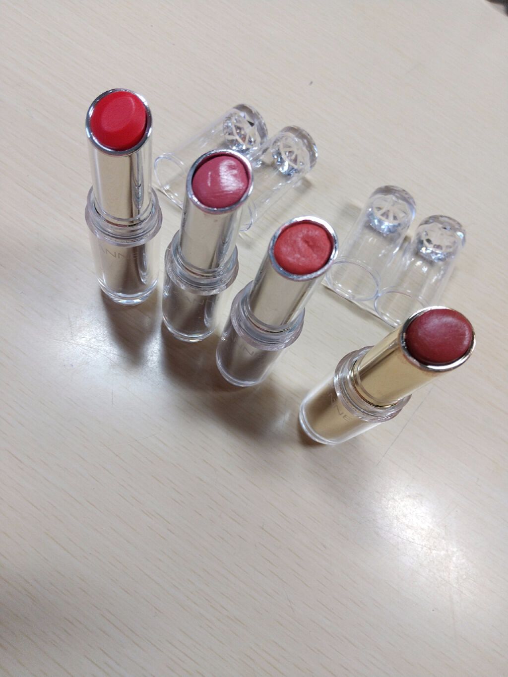 ラスティンググロスリップ/CEZANNE/口紅を使ったクチコミ(2枚目)