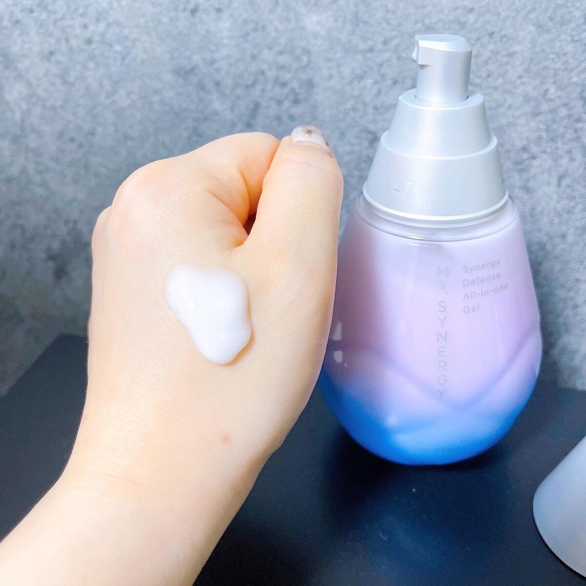 Ms.SYNERGY ディフェンス オールインワンジェルのクチコミ「使用感は！！

伸びもよく♡
みずみずしい使用感で

これ1つでスキンケアが出来るのが良かった.....」（3枚目）