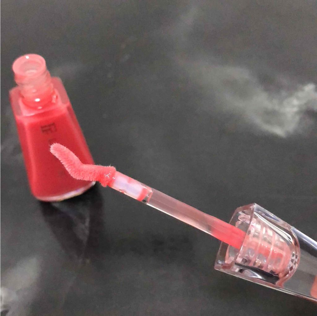 38°C / 99°F リップトリートメント (リップ美容液)/UZU BY FLOWFUSHI/リップケアを使ったクチコミ(2枚目)