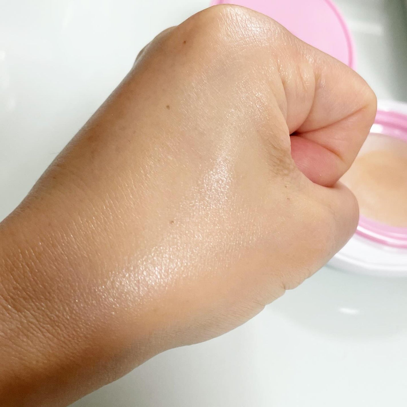 デューイーメッシュファンデーション/ASUNE /クッションファンデーションを使ったクチコミ(6枚目)