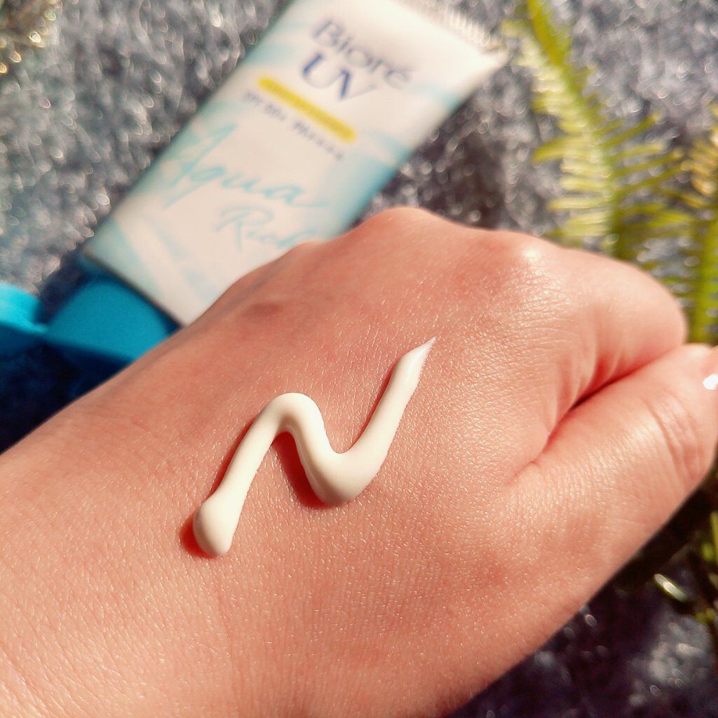 ビオレUV アクアリッチ ライトアップエッセンス/ビオレ/日焼け止めクリームを使ったクチコミ（3枚目）