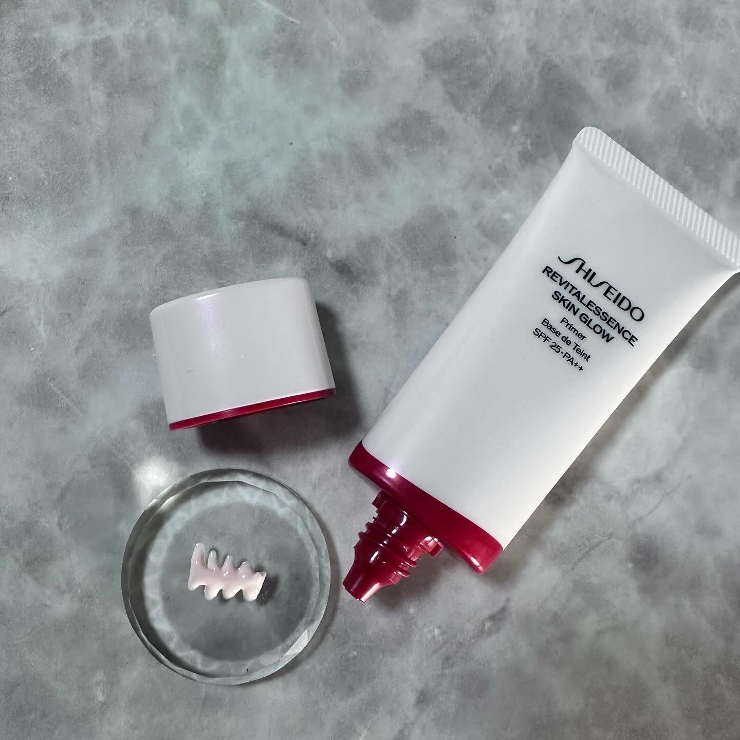 エッセンス スキングロウ ファンデーション/SHISEIDO/リキッドファンデーションを使ったクチコミ（3枚目）