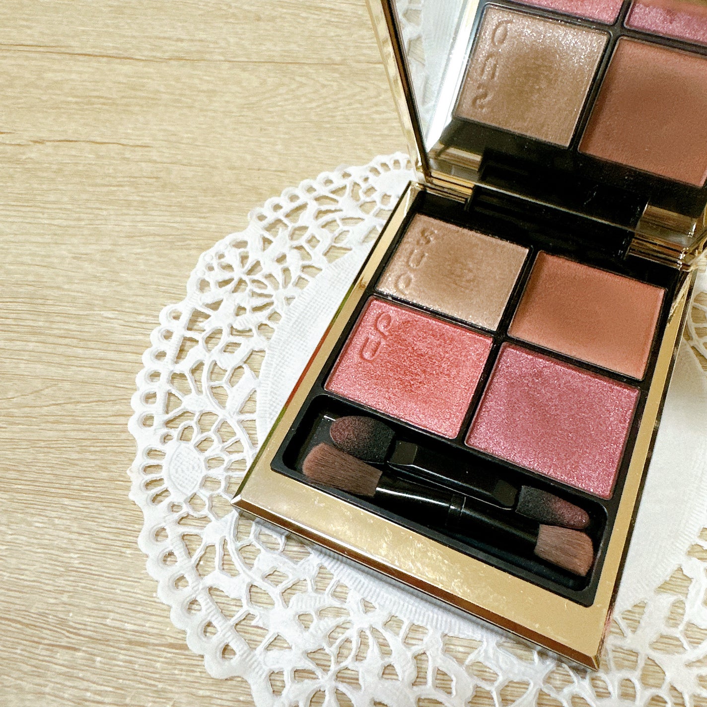 シグニチャー カラー アイズ/SUQQU/アイシャドウパレットを使ったクチコミ(4枚目)