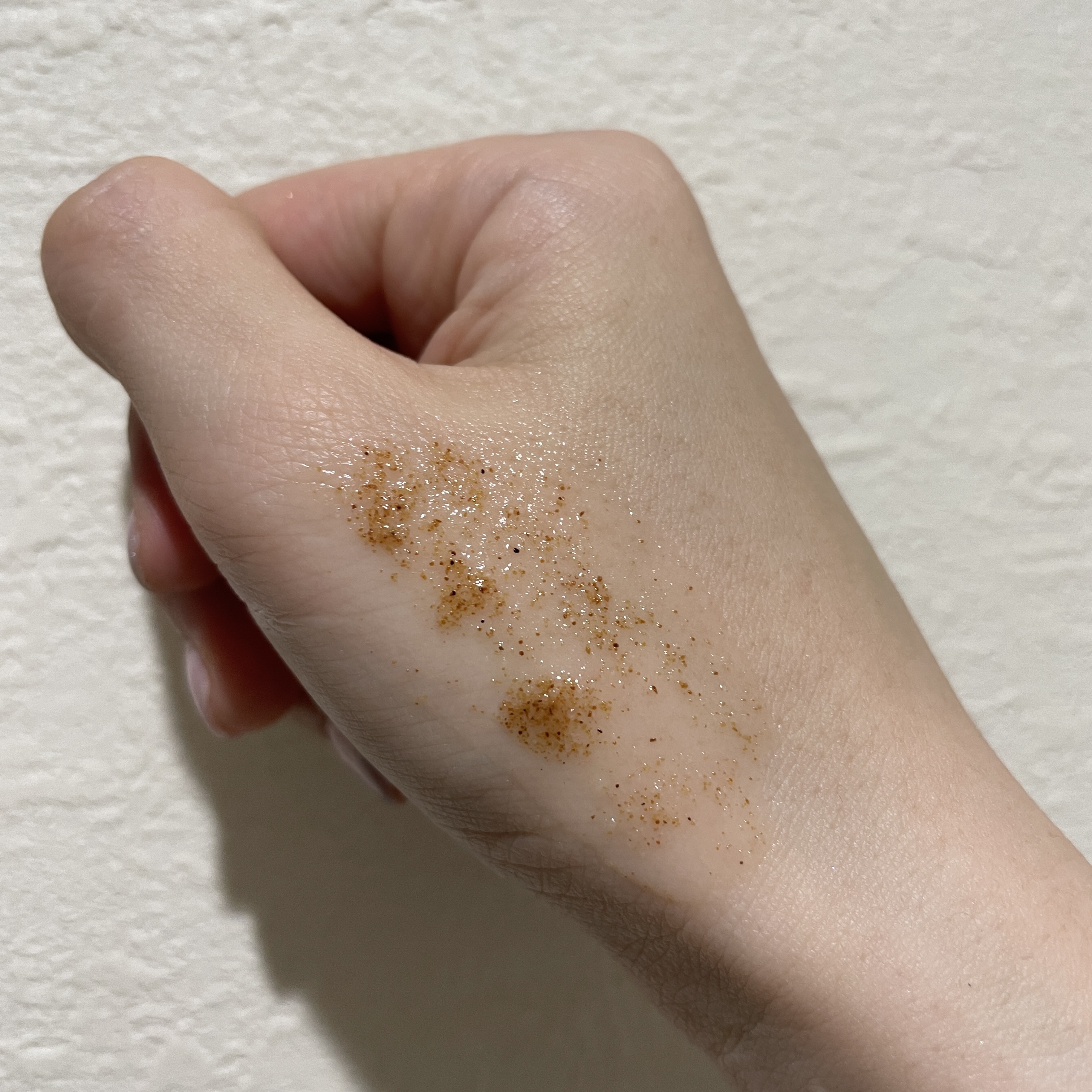 フェイススクラブ ブラッシャー VG/アーレス/スクラブ・ゴマージュを使ったクチコミ（3枚目）