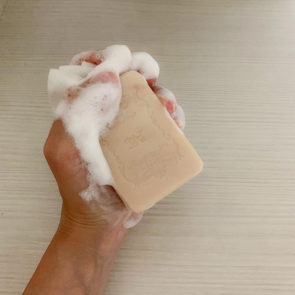 薔薇はちみつ石鹸/麗凍化粧品/洗顔石鹸を使ったクチコミ(2枚目)