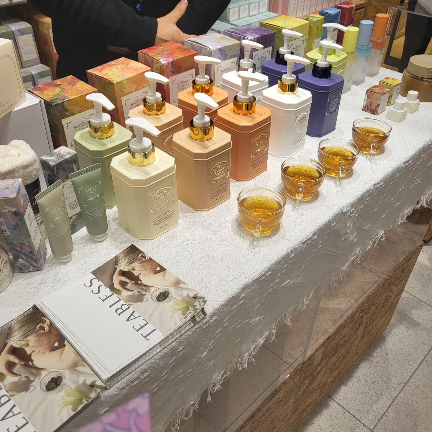 パフュームボディソープ リリィムスクホワイトティー/TEABLESS/ボディソープを使ったクチコミ（2枚目）