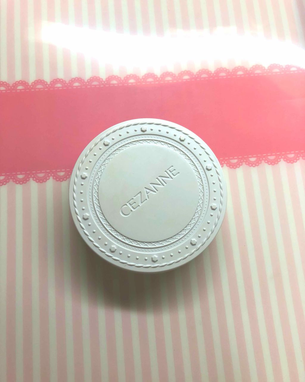 UVクリアフェイスパウダー/CEZANNE/プレストパウダーを使ったクチコミ(1枚目)
