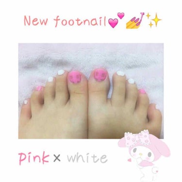 ♡New Footnail♡

夏らしくクリアな感じにしてみました！
大好きなピンクとホワイトにしました💓

やり方はご希望があればコメント欄にお書き下さい😌
どなたかのご希望があれば説明投稿をしようと