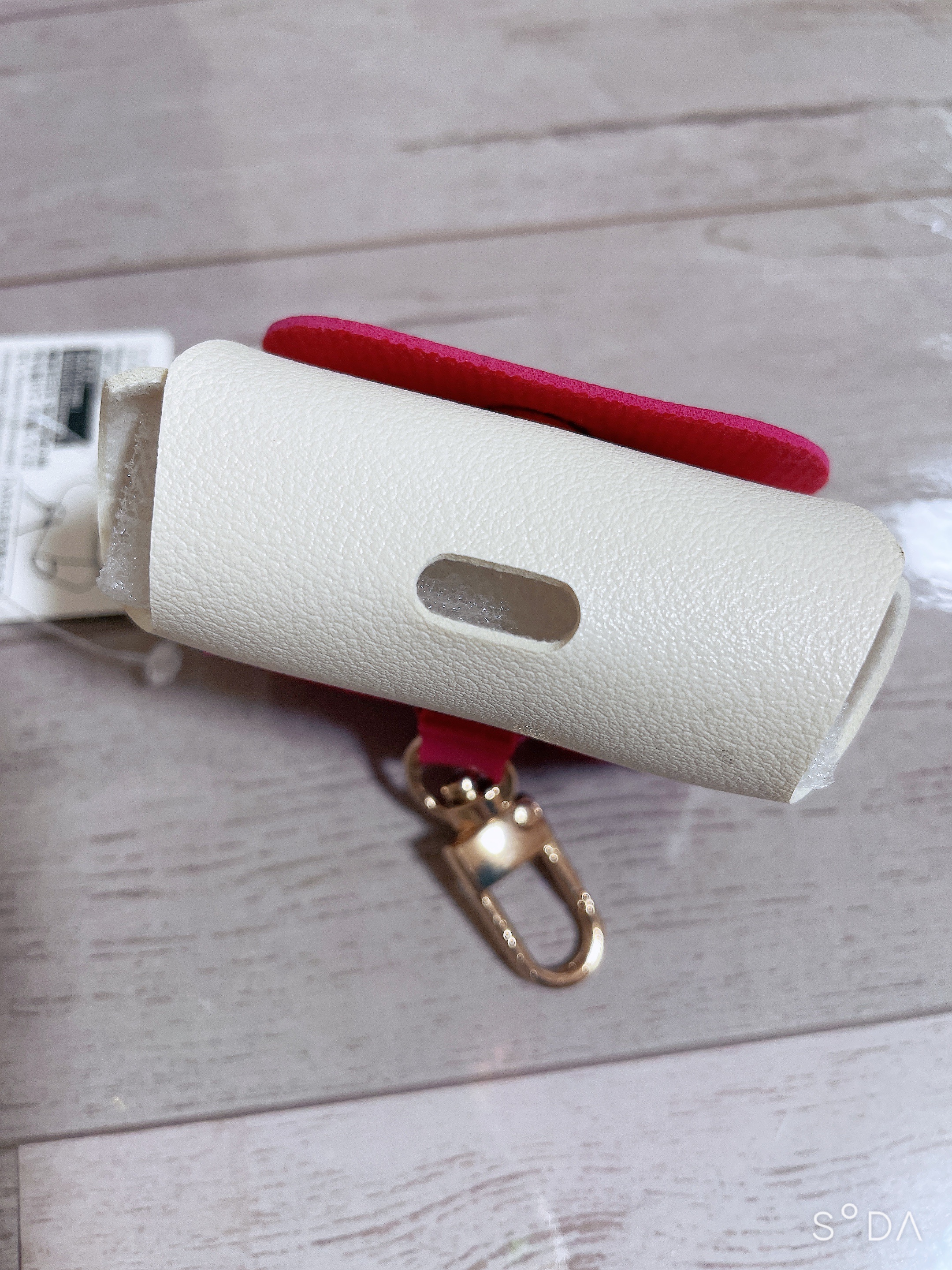 ワイヤレスイヤホンケース  TOKYOGIRSCOLLECTION✖️DAISO/DAISO/その他を使ったクチコミ（3枚目）