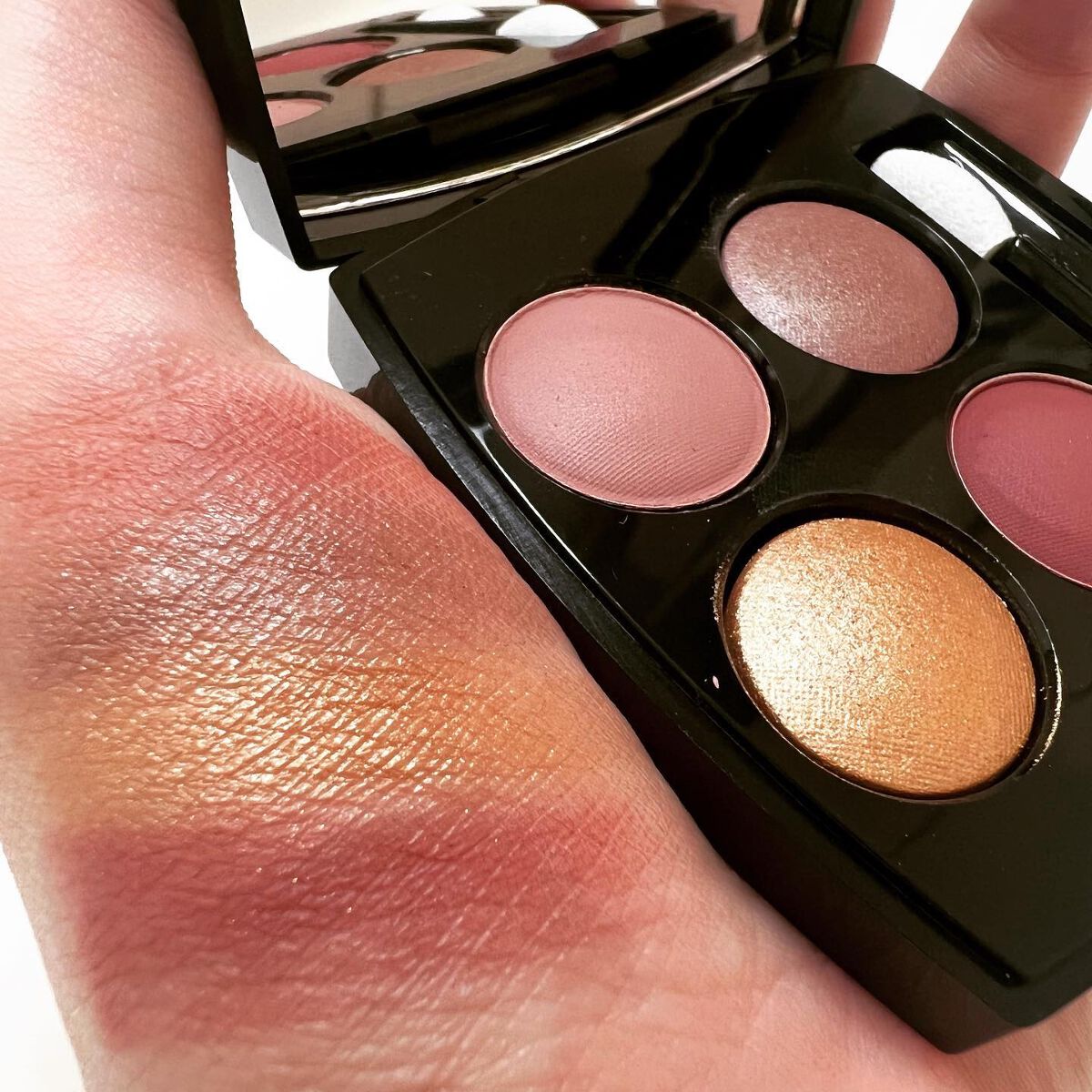 レ キャトル オンブル/CHANEL/アイシャドウパレットを使ったクチコミ(3枚目)