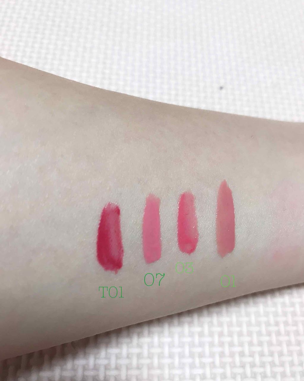 リリカルリップブルーム/THREE/口紅を使ったクチコミ（2枚目）