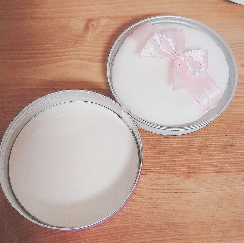 すっぴんパウダー/クラブ/プレストパウダーを使ったクチコミ（2枚目）