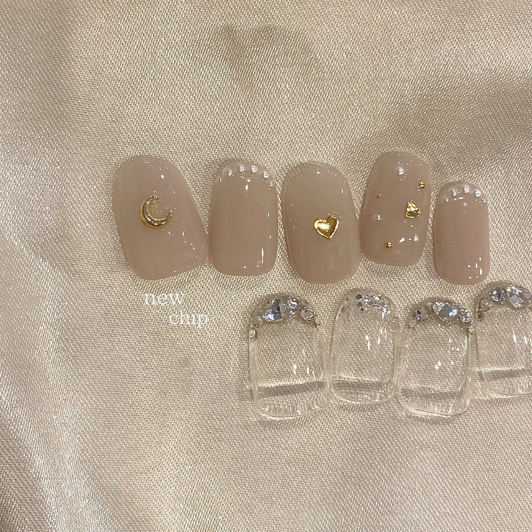 mina on LIPS 「🌙♡newsamplechip🪄大濠ネイルサロンNail&Be..」(1枚目)